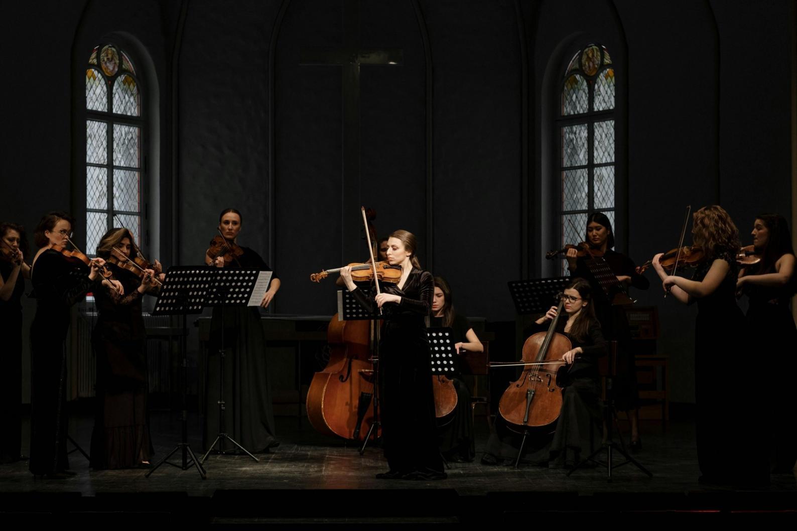 Teamarbeit im Studio